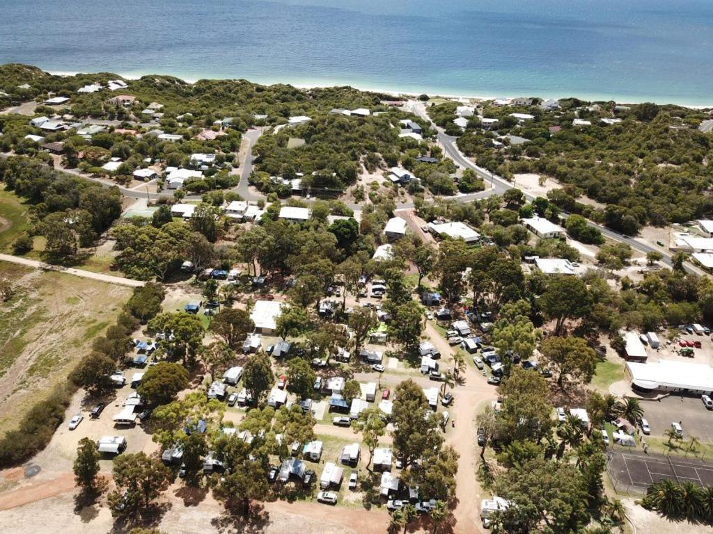 Peppermint Grove Beach Holiday Park Capel Exteriör bild